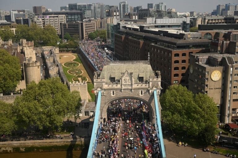 Le Marathon de Londres 2026 attire un nombre record de participants : plus d’un million d’inscrits