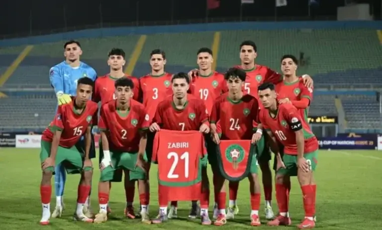 Les Lionceaux de l’Atlas brillent et se qualifient pour les quarts de finale grâce à un triplé contre la Tunisie