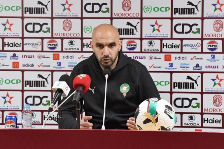 Walid Regragui tient une conférence de presse pour annoncer la composition des Lions