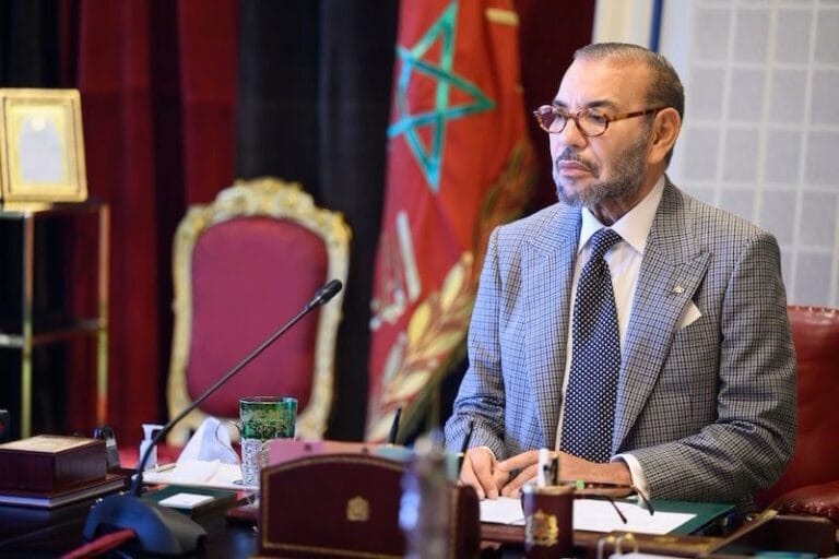 Le roi Mohammed VI félicite Mamadi Doumbouya pour son élection à la présidence de la République de Guinée